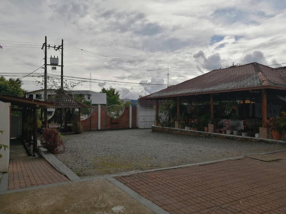 Hotel Yurak Archidona ภายนอก รูปภาพ