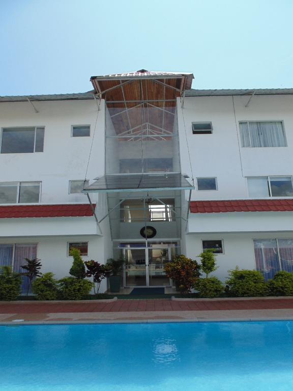 Hotel Yurak Archidona ภายนอก รูปภาพ