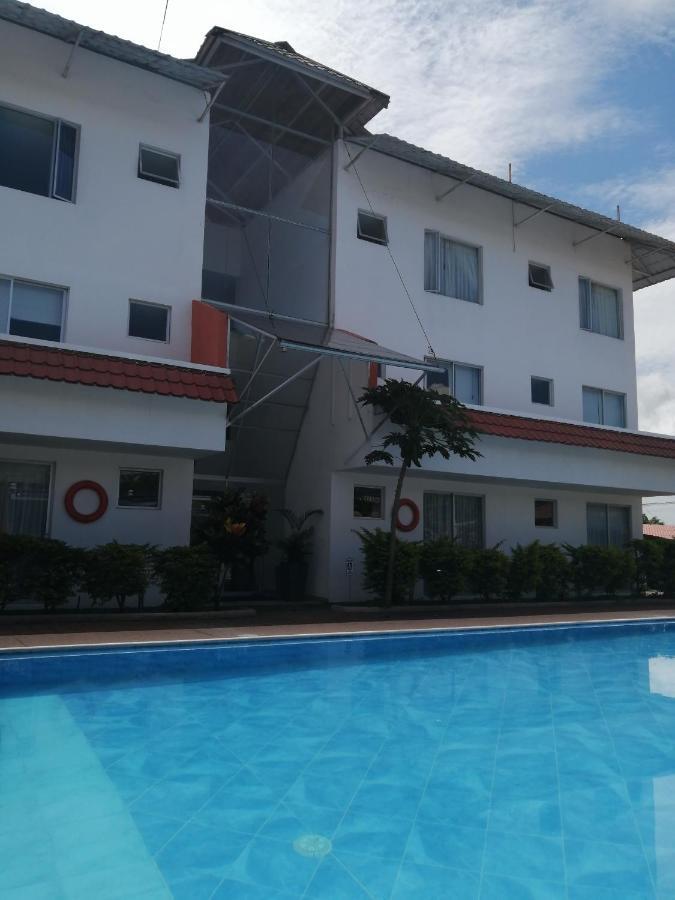 Hotel Yurak Archidona ภายนอก รูปภาพ